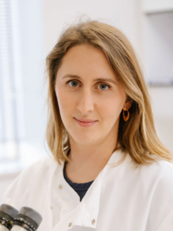 Dr Geraldine Jowett