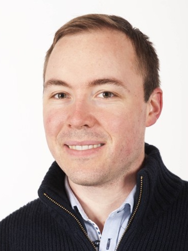 Dr Nick Burton