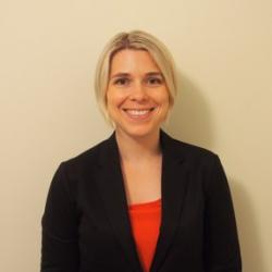 Dr Joanna  Rakoczy